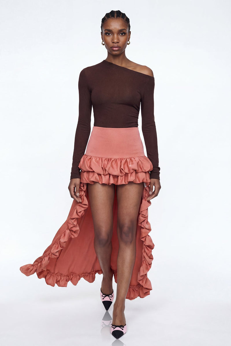 Beautifully Finished Garment in a Timeless Design
