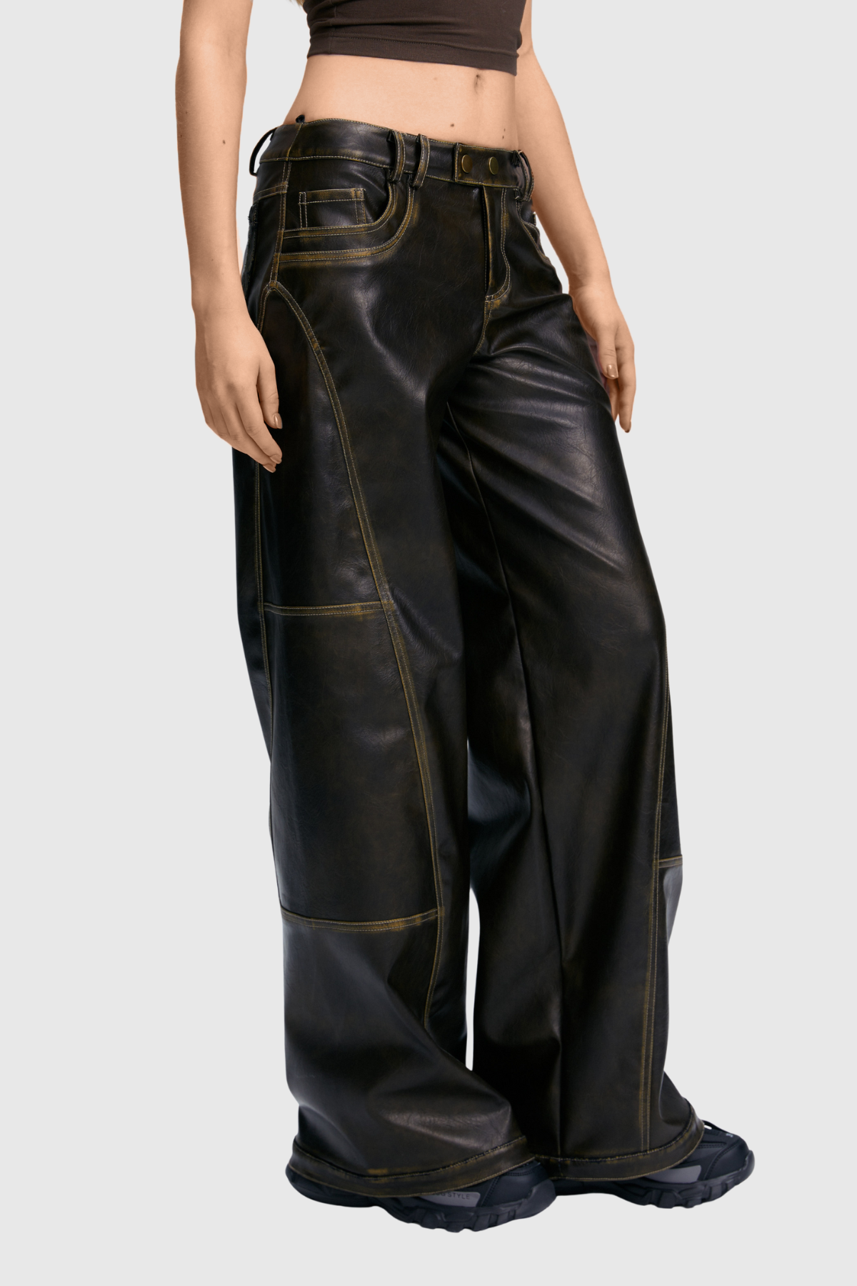 Classic Vintage Pants with a Flattering Fit