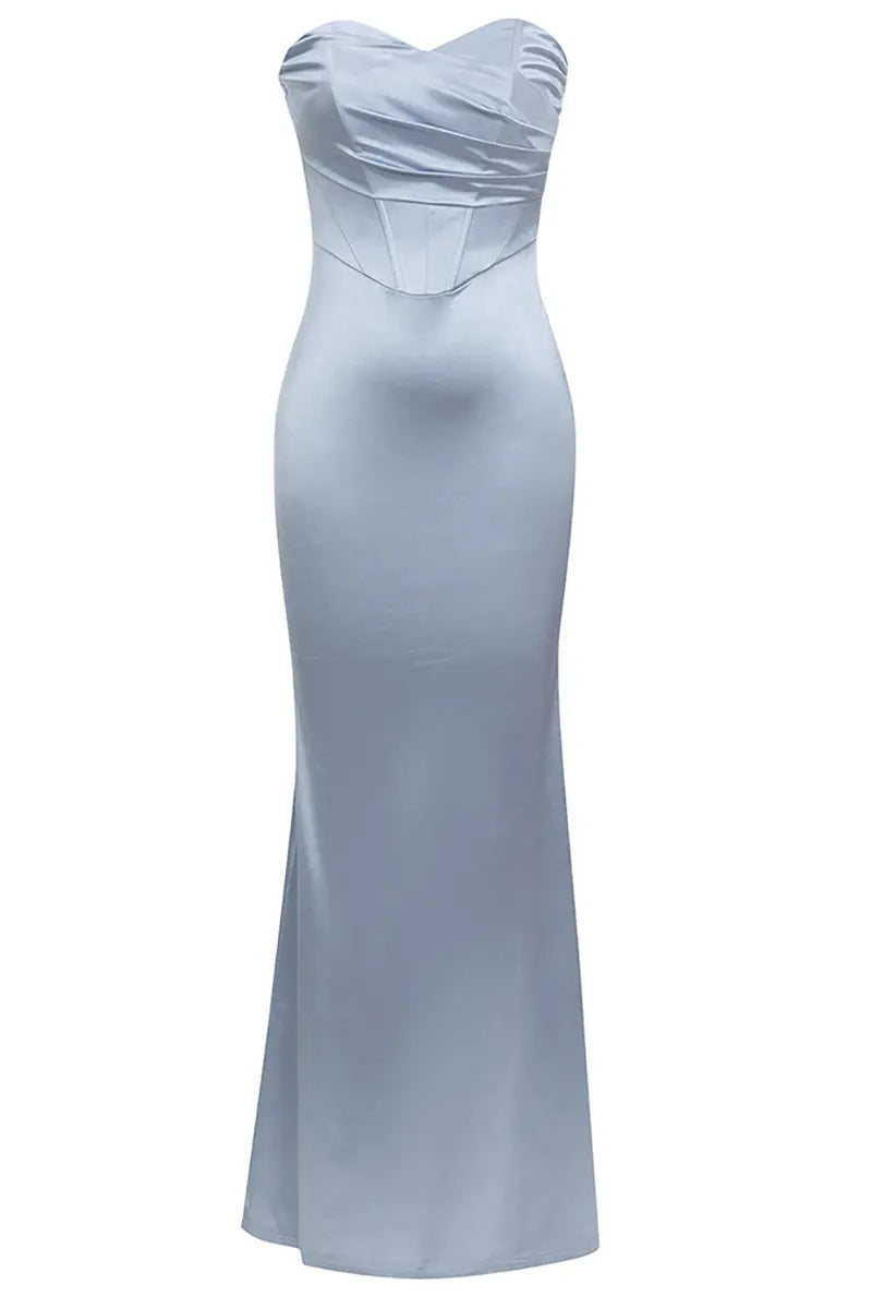 Classic Vintage Garment with a Flattering Fit