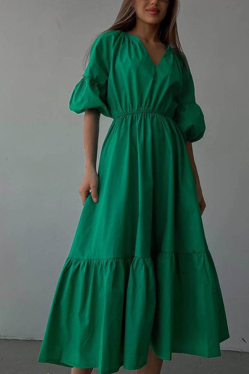 Beautifully Crafted Dress in a Classic Style