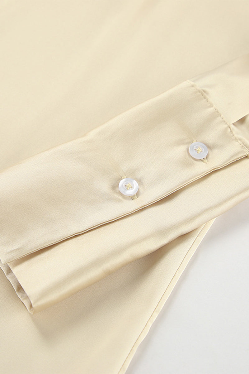 Sophisticated Blouse with a Clean Classic Look