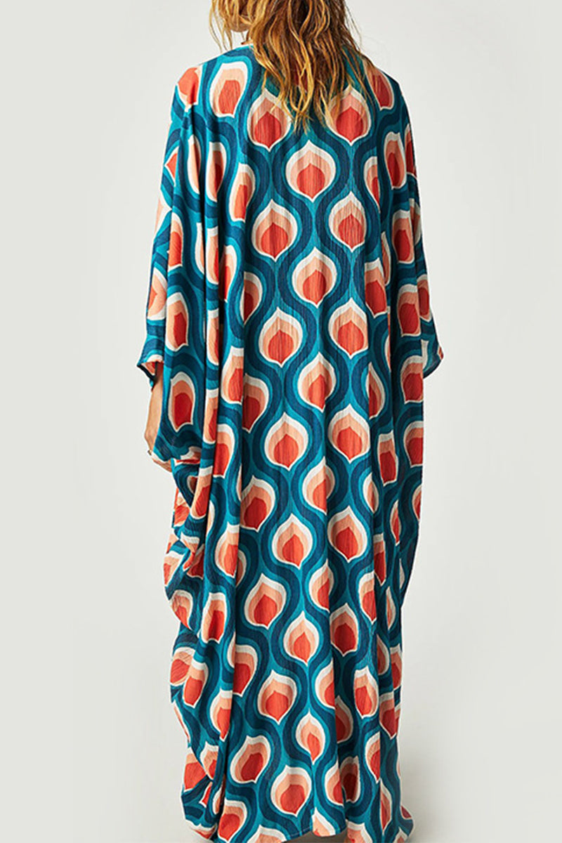 Effortlessly Elegant Garment with a Timeless Design