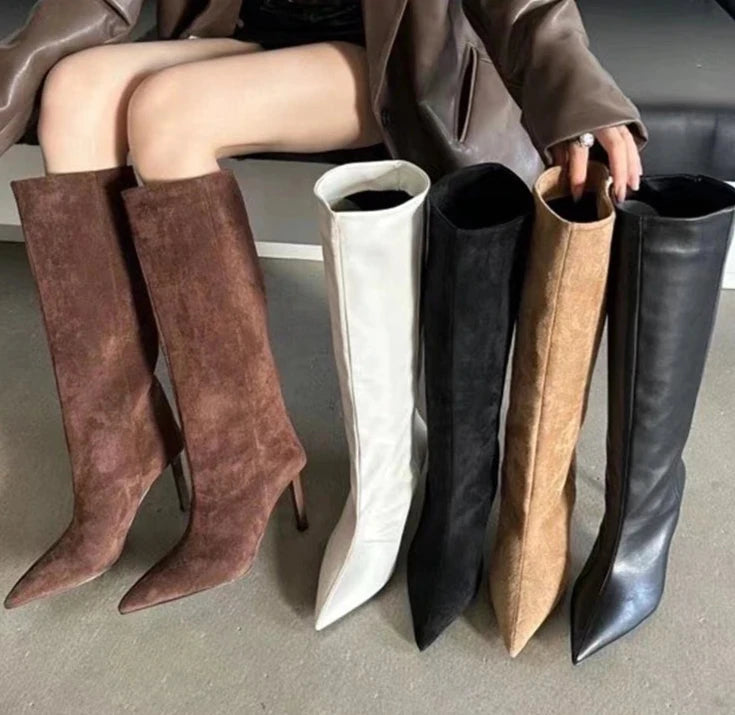 Polished Boots with an Effortless Classic Look