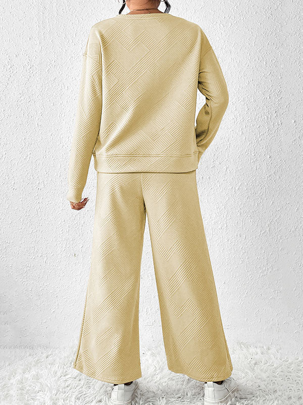 Gracefully Styled Pants for Any Occasion