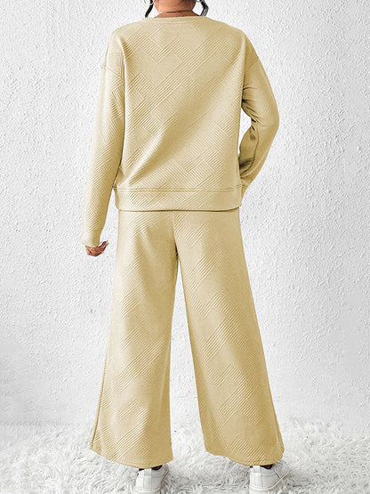 Gracefully Styled Pants for Any Occasion