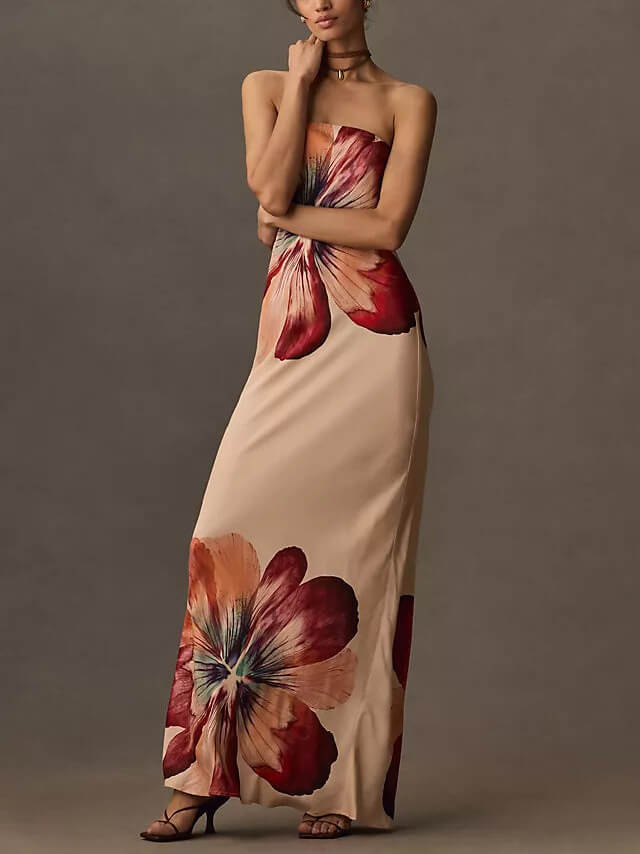 Well Tailored Dress with a Graceful Silhouette