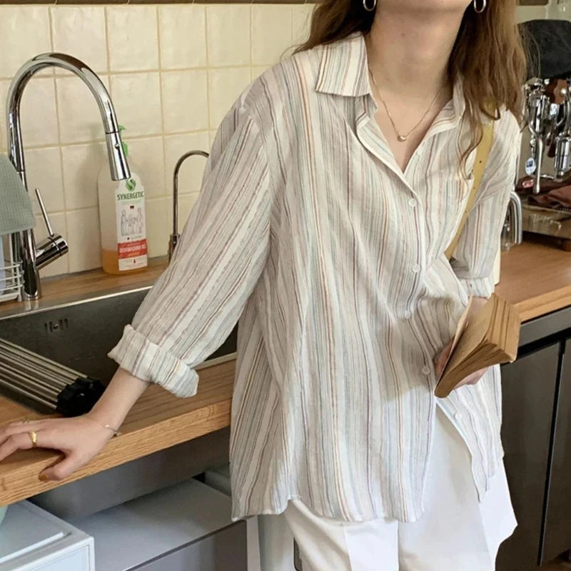 Beautifully Crafted Blouse in a Classic Style