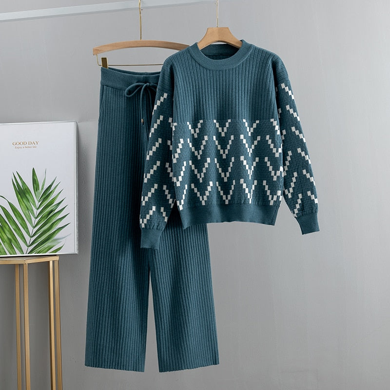 Polished Sweater with an Effortless Classic Look