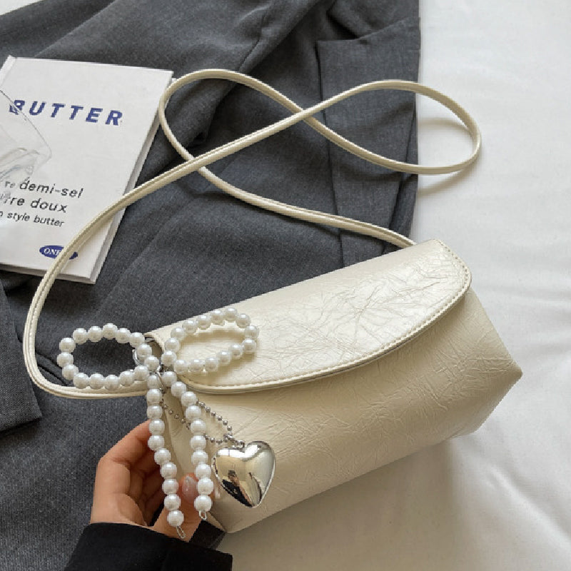 Gracefully Styled Bag for Any Occasion