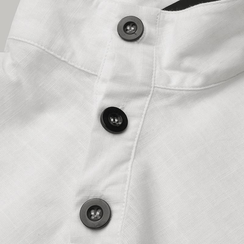 Well Tailored Blouse with a Graceful Silhouette