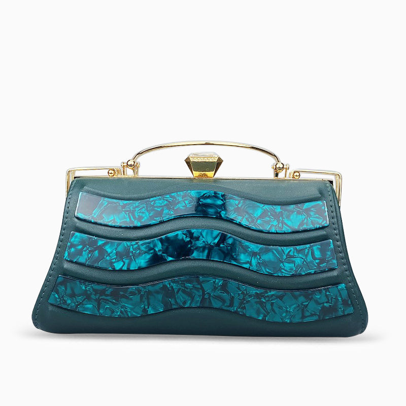 Beautifully Finished Bag in a Timeless Design