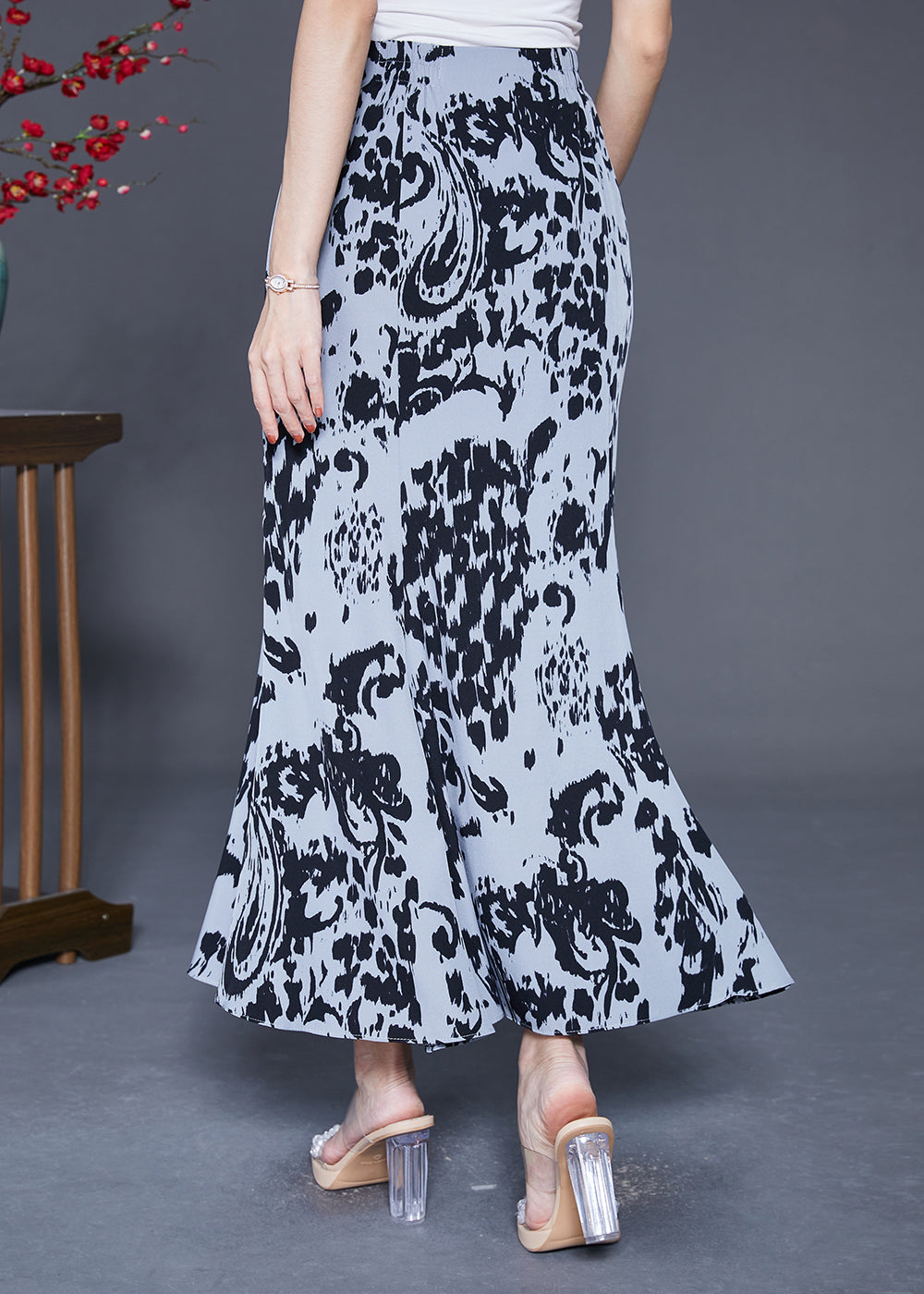 Classic Vintage Garment with a Flattering Fit