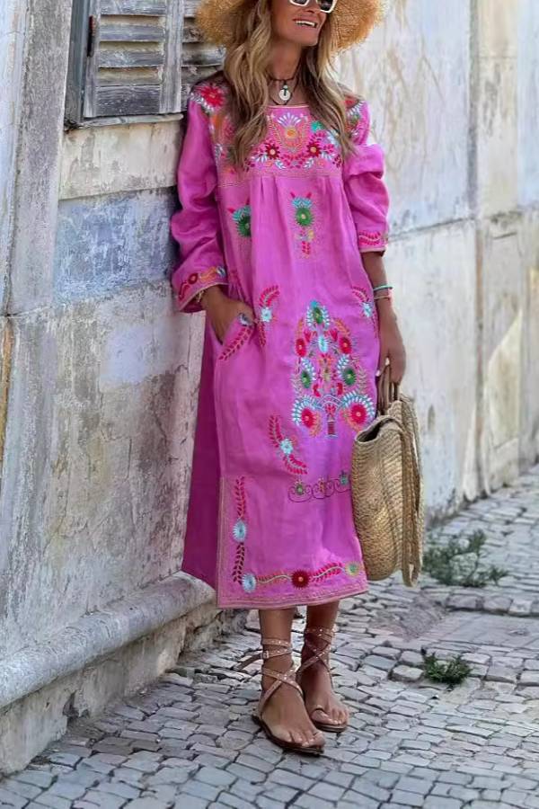 Gracefully Styled Dress for Any Occasion
