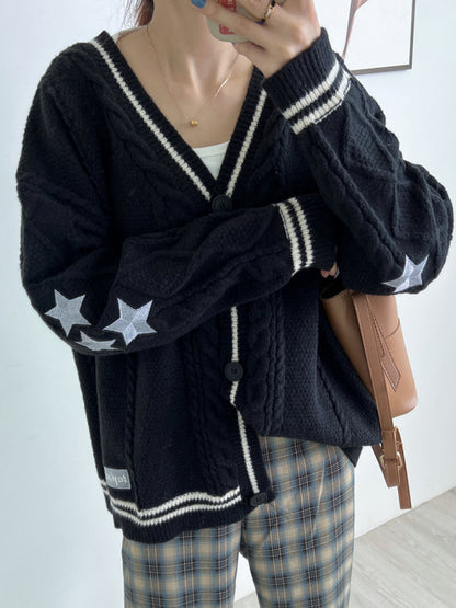 Effortlessly Elegant Cardigan with a Timeless Design