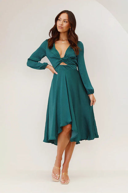 Gracefully Styled Dress for Any Occasion