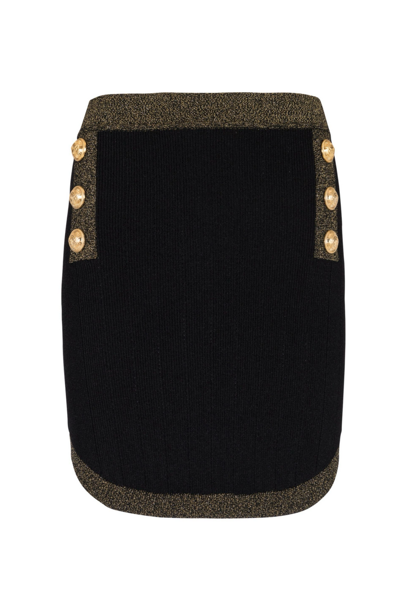 Gracefully Styled Garment for Any Occasion