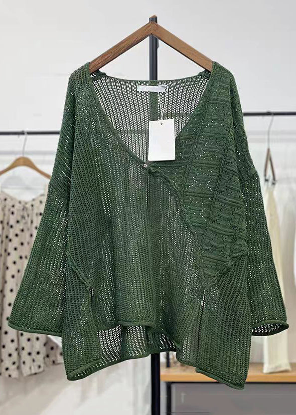Classic Vintage Cardigan with a Flattering Fit