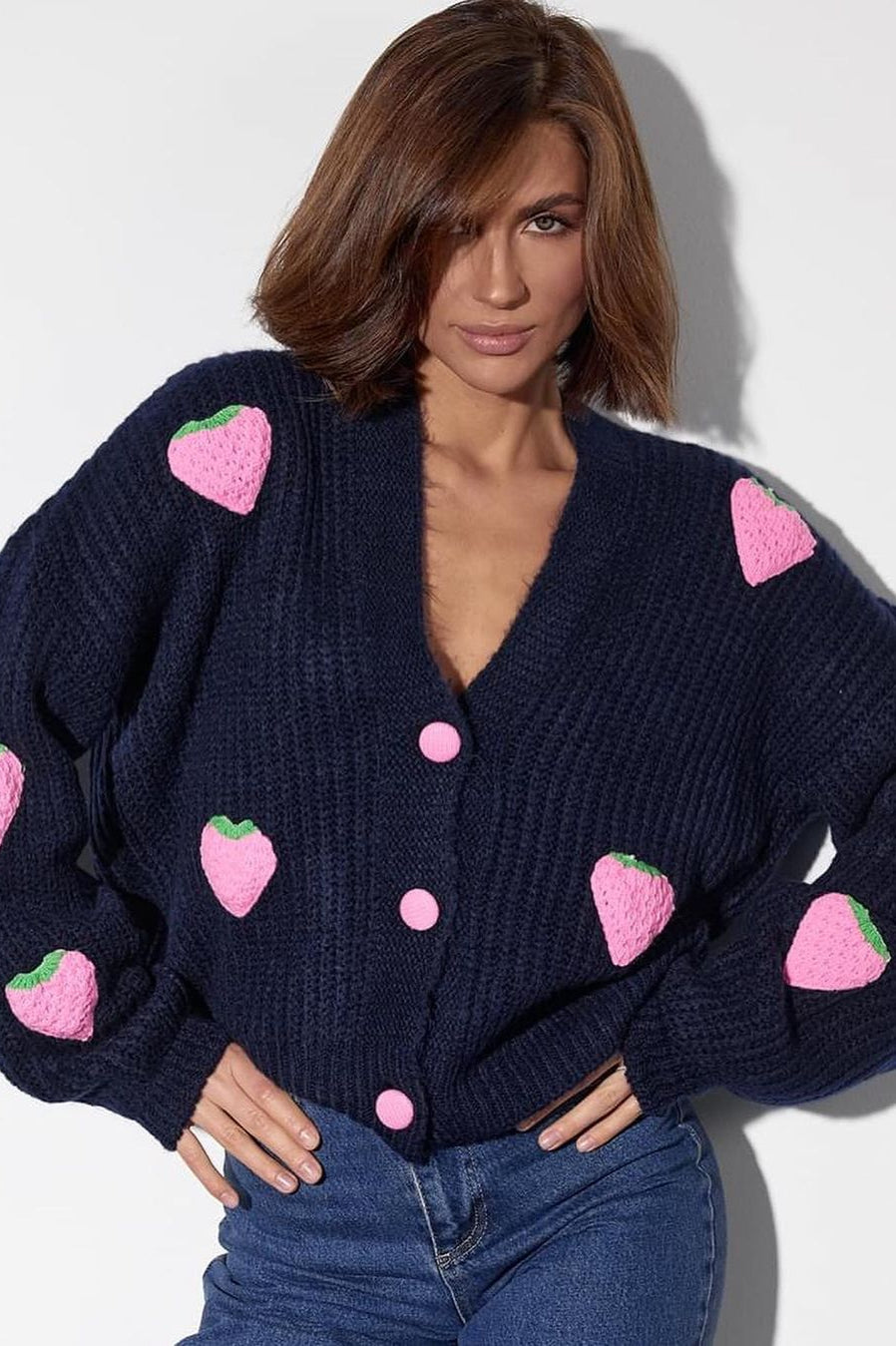 Well Tailored Sweater with a Graceful Silhouette