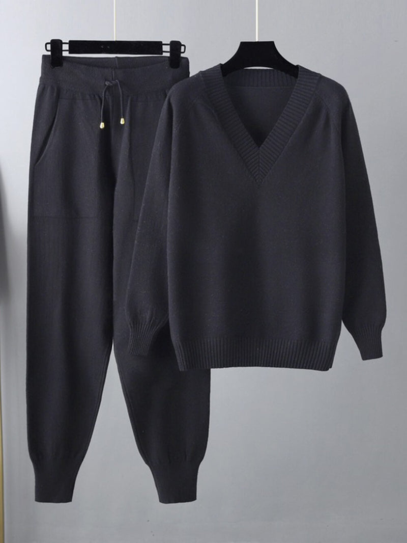 Elegantly Styled Pullover for Everyday Wear