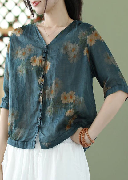 Well Tailored Shirt with a Graceful Silhouette