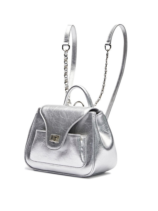 A Vintage Style Bag with Delicate Timeless Details