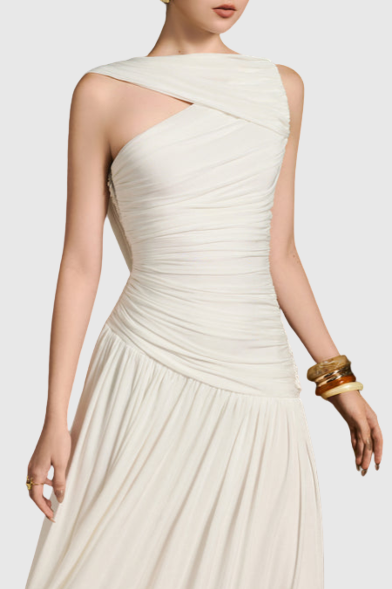 A Vintage Style Dress with Delicate Timeless Details