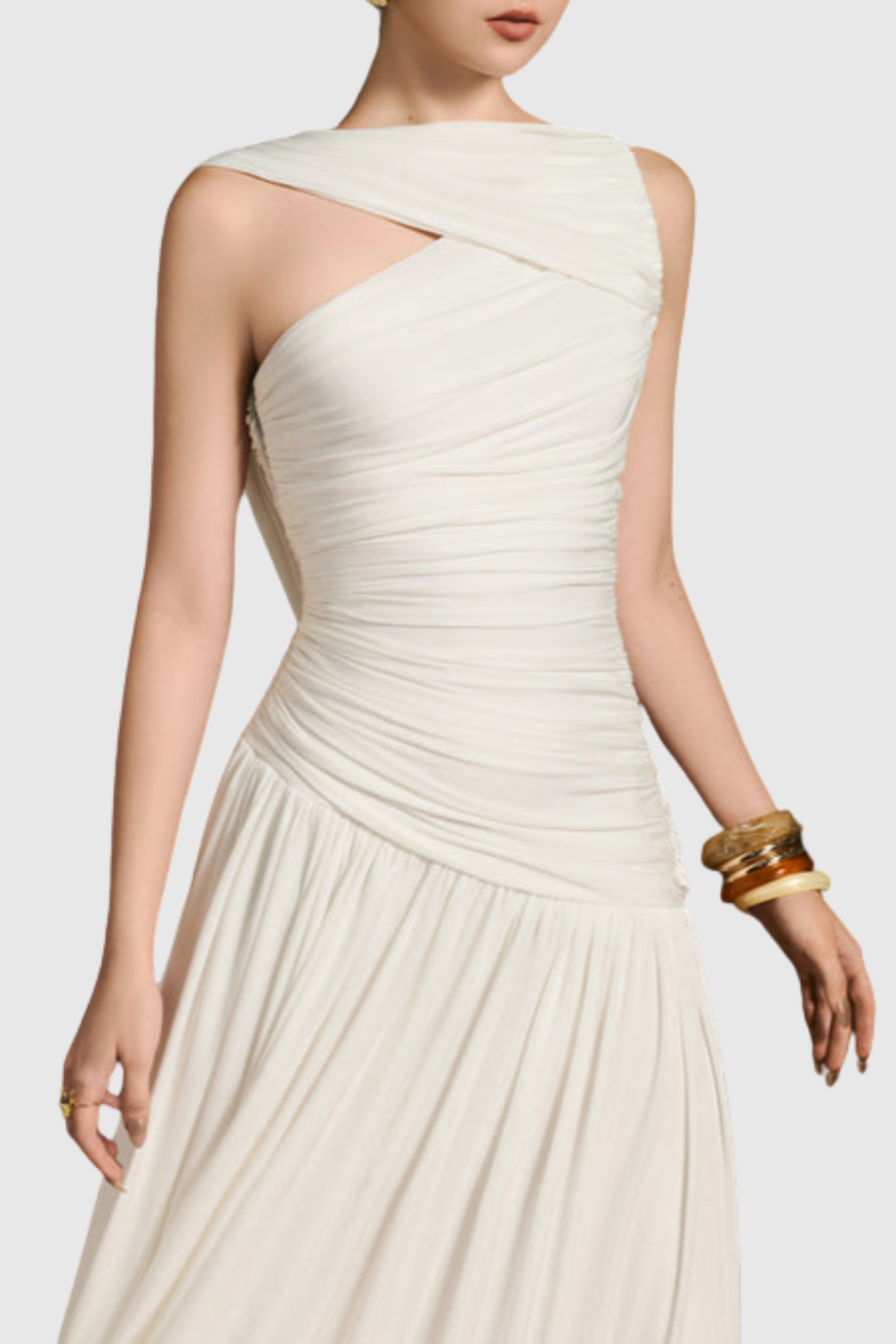 Effortlessly Elegant Dress with a Timeless Design
