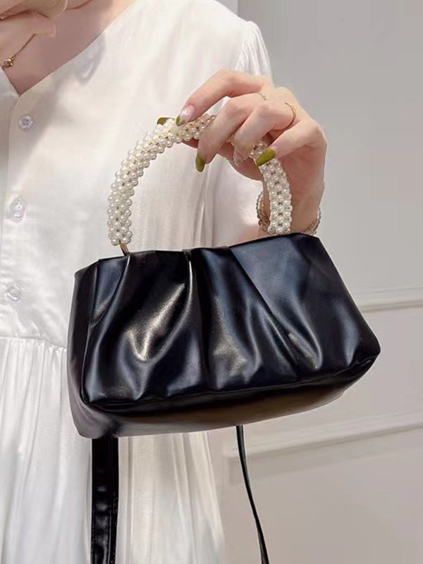 Well Tailored Bag with a Graceful Silhouette