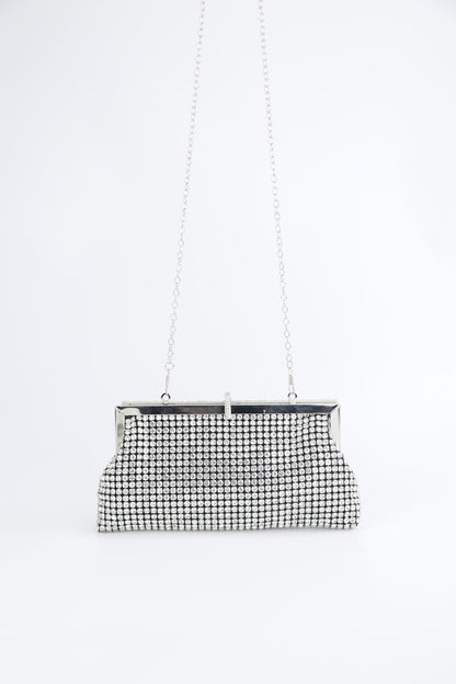 Well Tailored Bag with a Graceful Silhouette