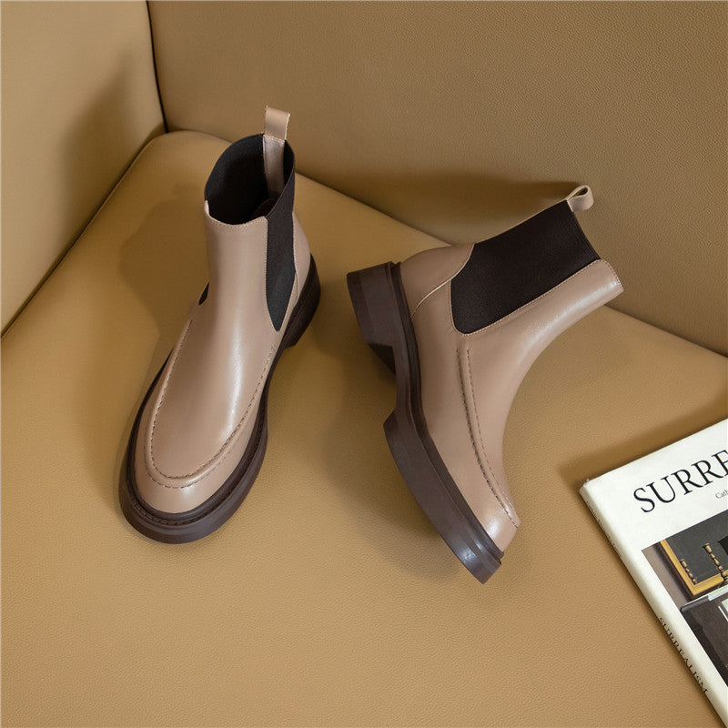 Elegantly Styled Boots for Everyday Wear