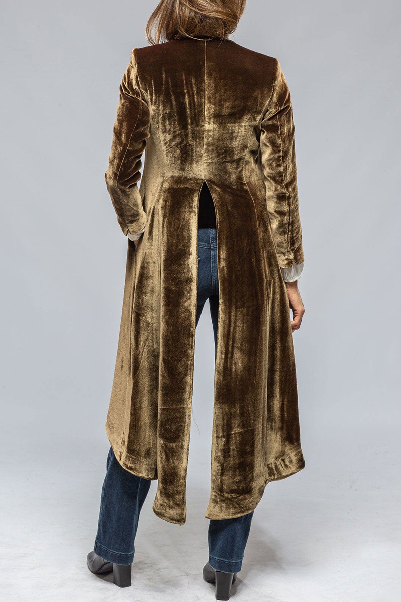 Classic Vintage & Enduringly Stylish Garment