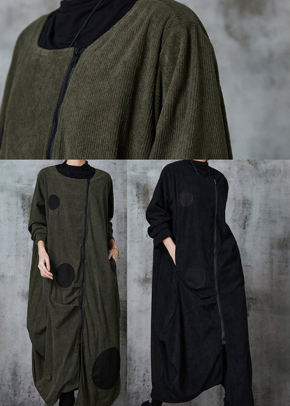 Well Tailored Coat with a Graceful Silhouette