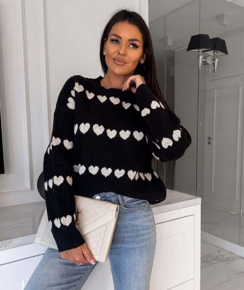 Beautifully Finished Sweater in a Timeless Design