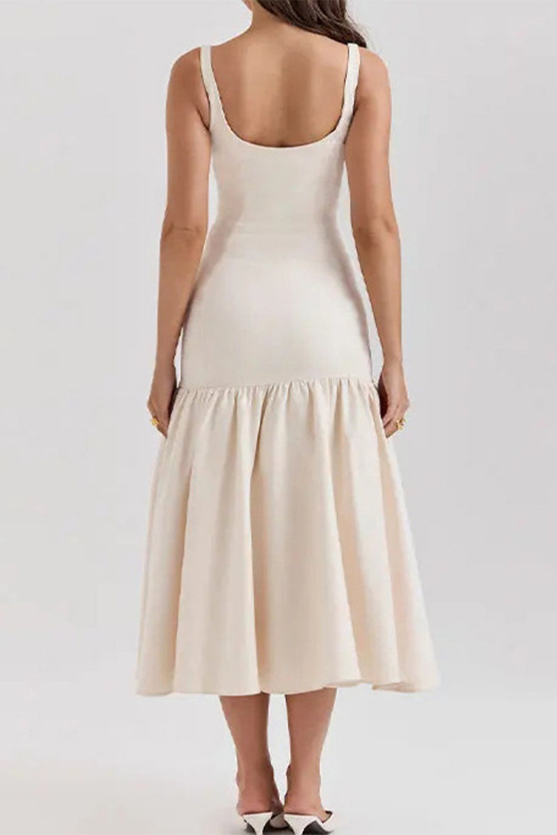 Beautifully Finished Dress in a Timeless Design