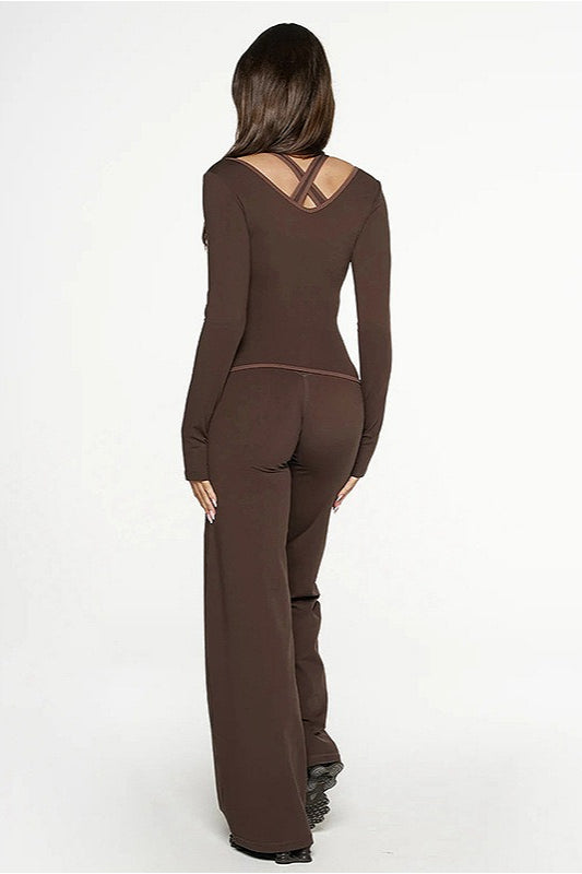 Gracefully Styled Garment for Any Occasion