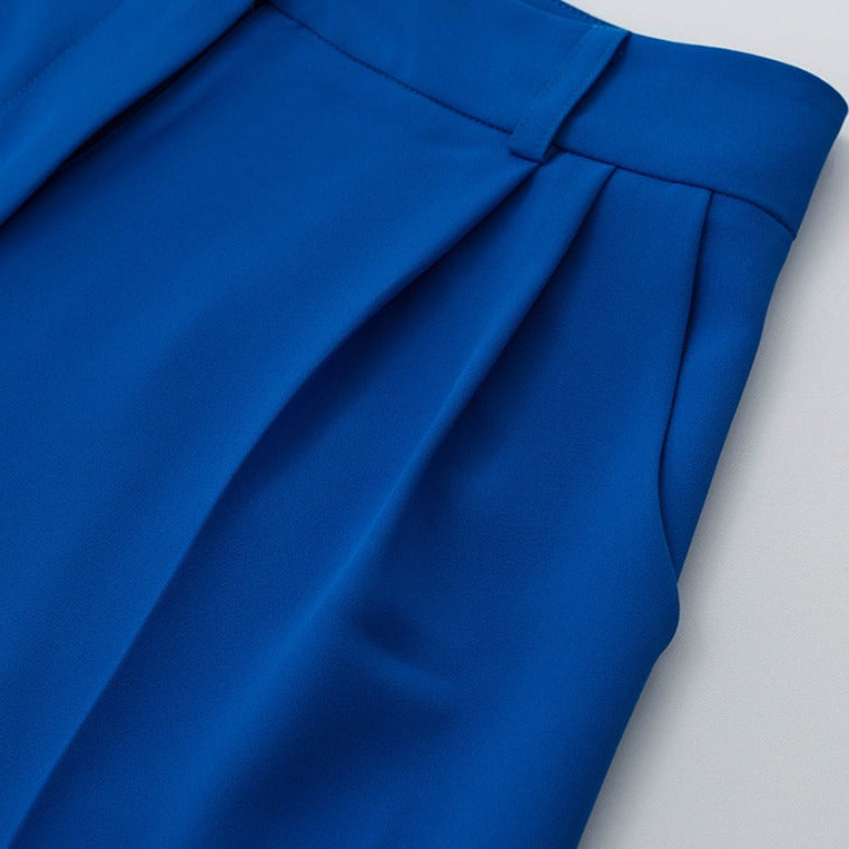 Classic Vintage Pants with a Flattering Fit