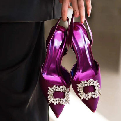 Effortlessly Elegant Heels with a Timeless Design