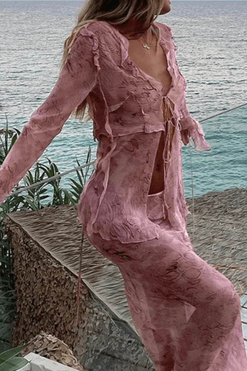 Effortlessly Elegant Blouse with a Timeless Design