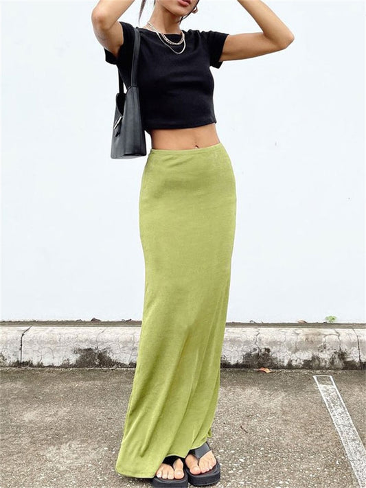 Well Tailored Garment with a Graceful Silhouette