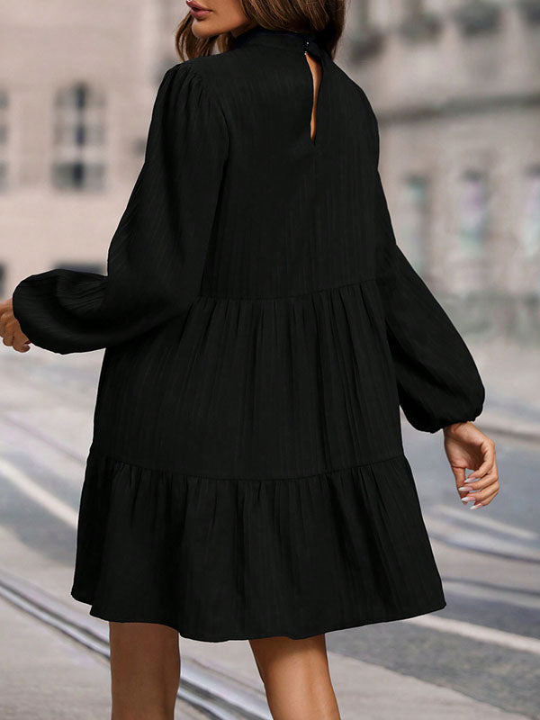 Sophisticated Dress with a Clean Classic Look