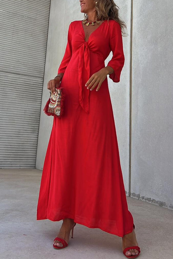 Well Tailored Dress with a Graceful Silhouette