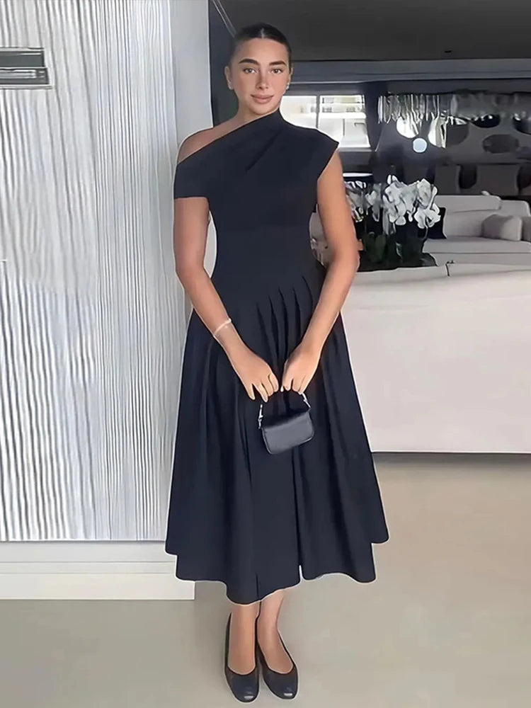 Polished Dress with an Effortless Classic Look