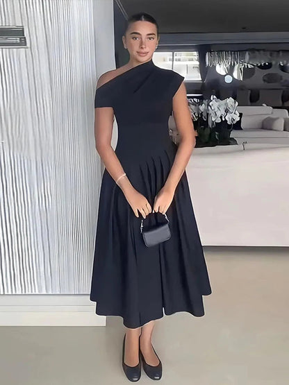 Polished Dress with an Effortless Classic Look