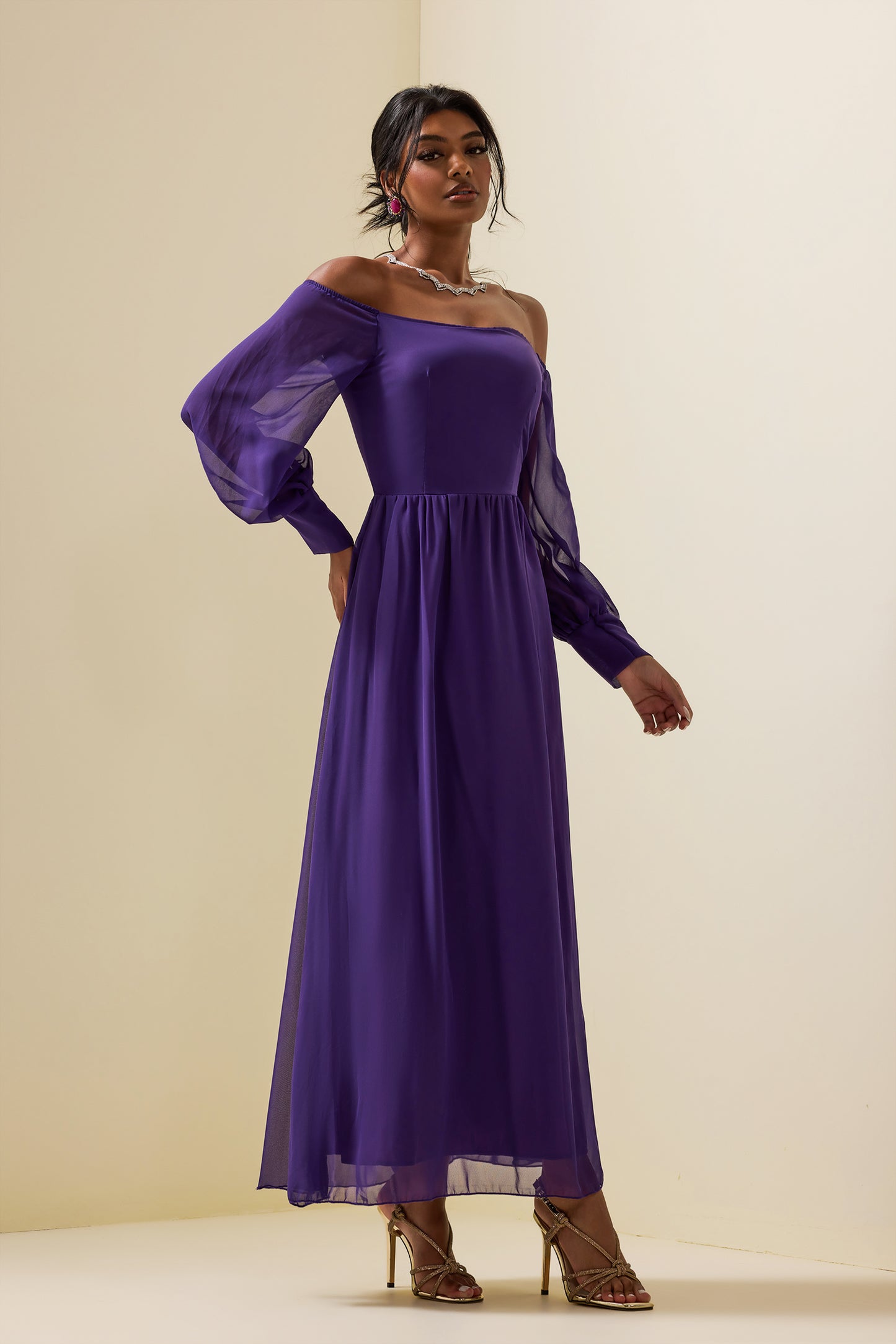 Sophisticated Dress with a Clean Classic Look