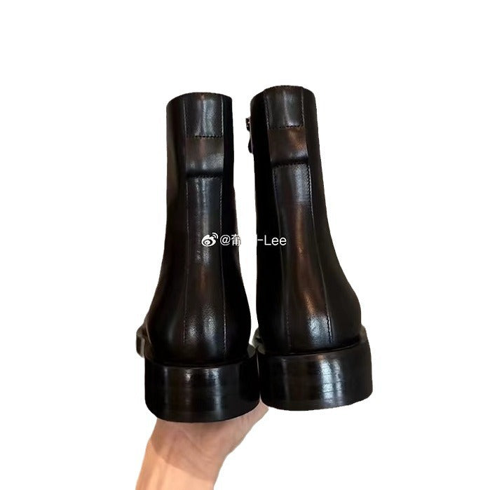 Beautifully Finished Boots in a Timeless Design