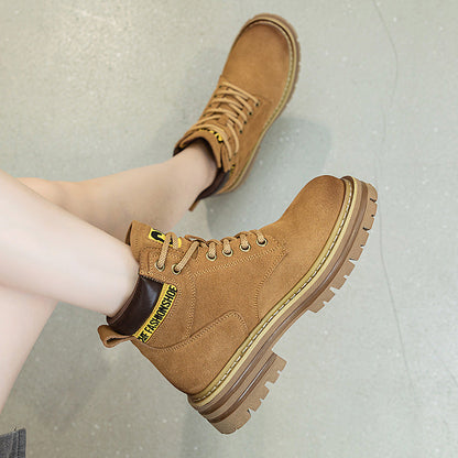 Beautifully Finished Boots in a Timeless Design