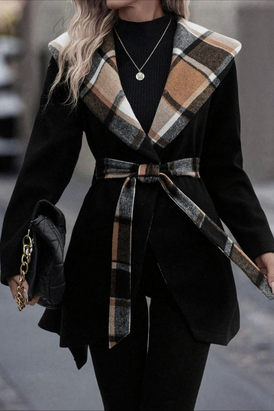 Well Tailored Coat with a Graceful Silhouette