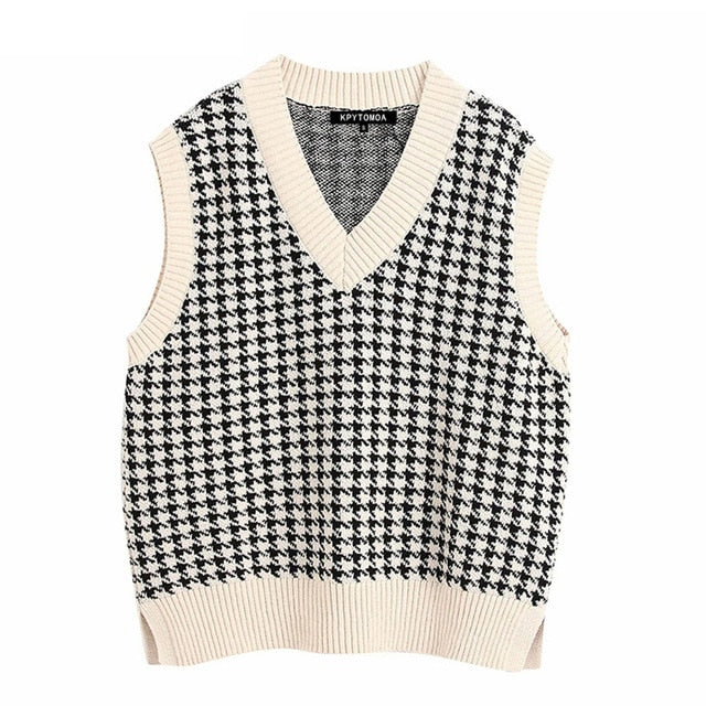 Beautifully Finished Coat in a Timeless Design