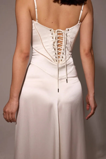 Beautifully Finished Garment in a Timeless Design