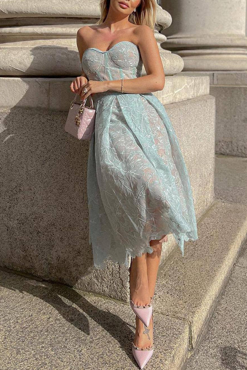 A Vintage Style Dress with Delicate Timeless Details